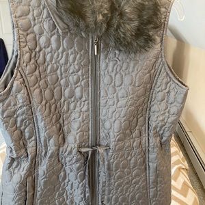 Mountain lake gray fur vest sz s